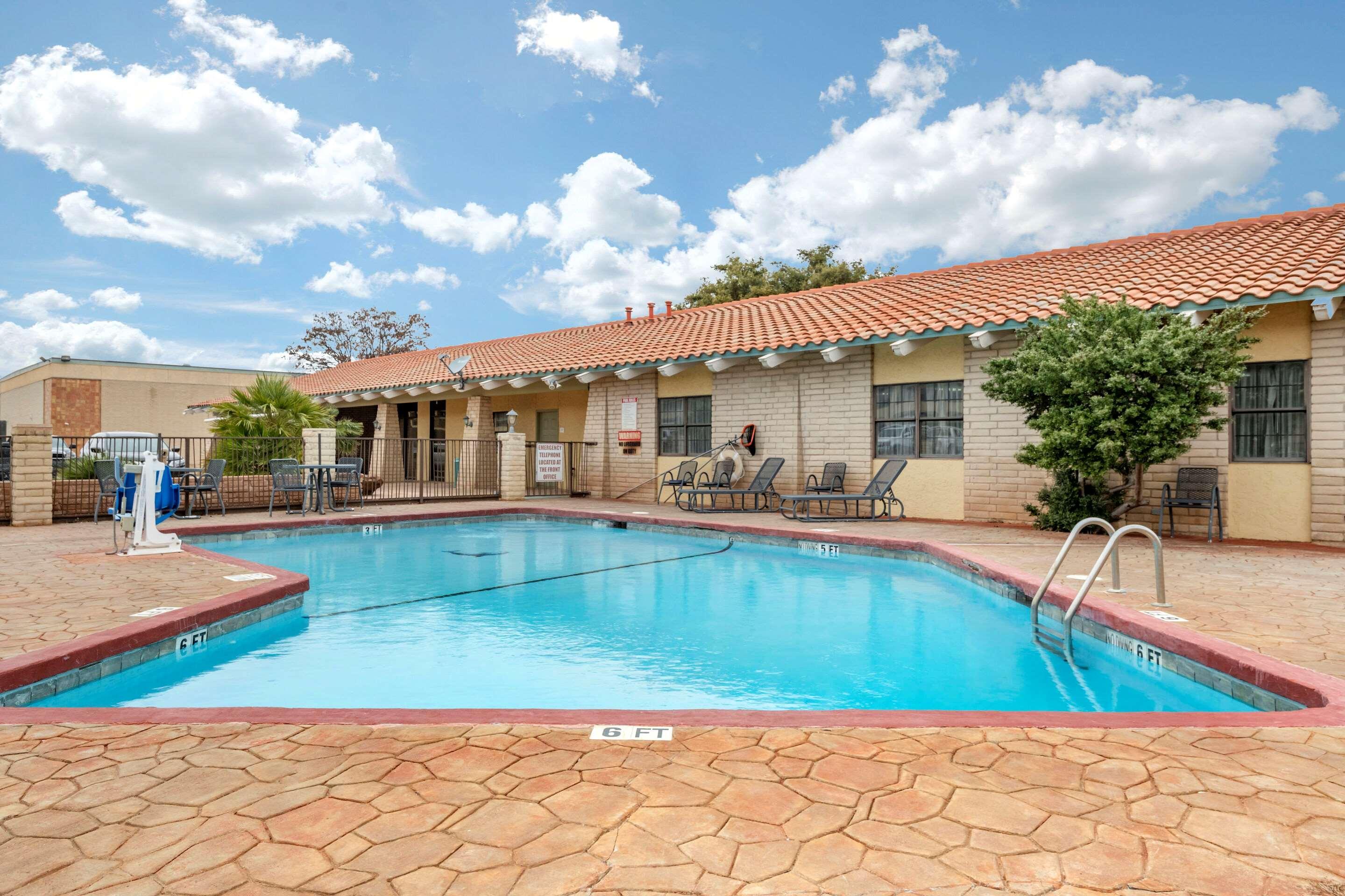 Quality Inn San Angelo Exterior photo