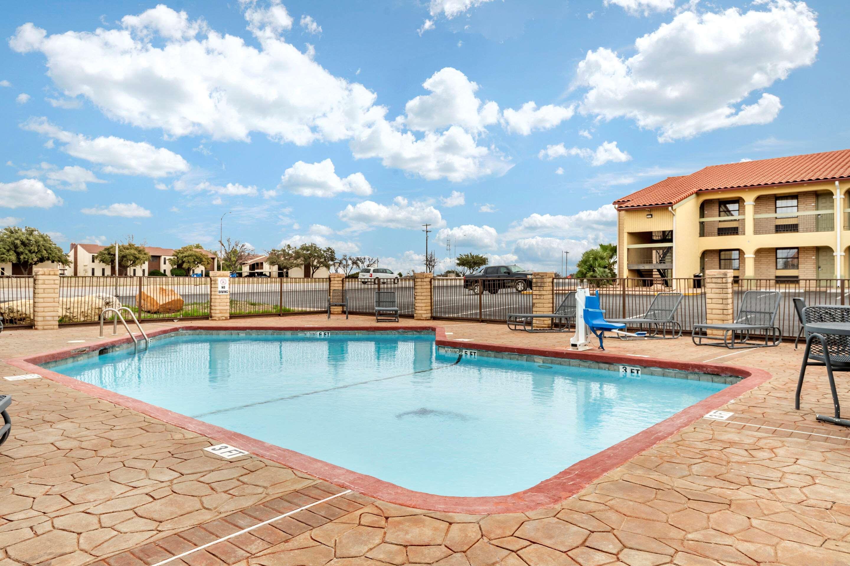 Quality Inn San Angelo Exterior photo