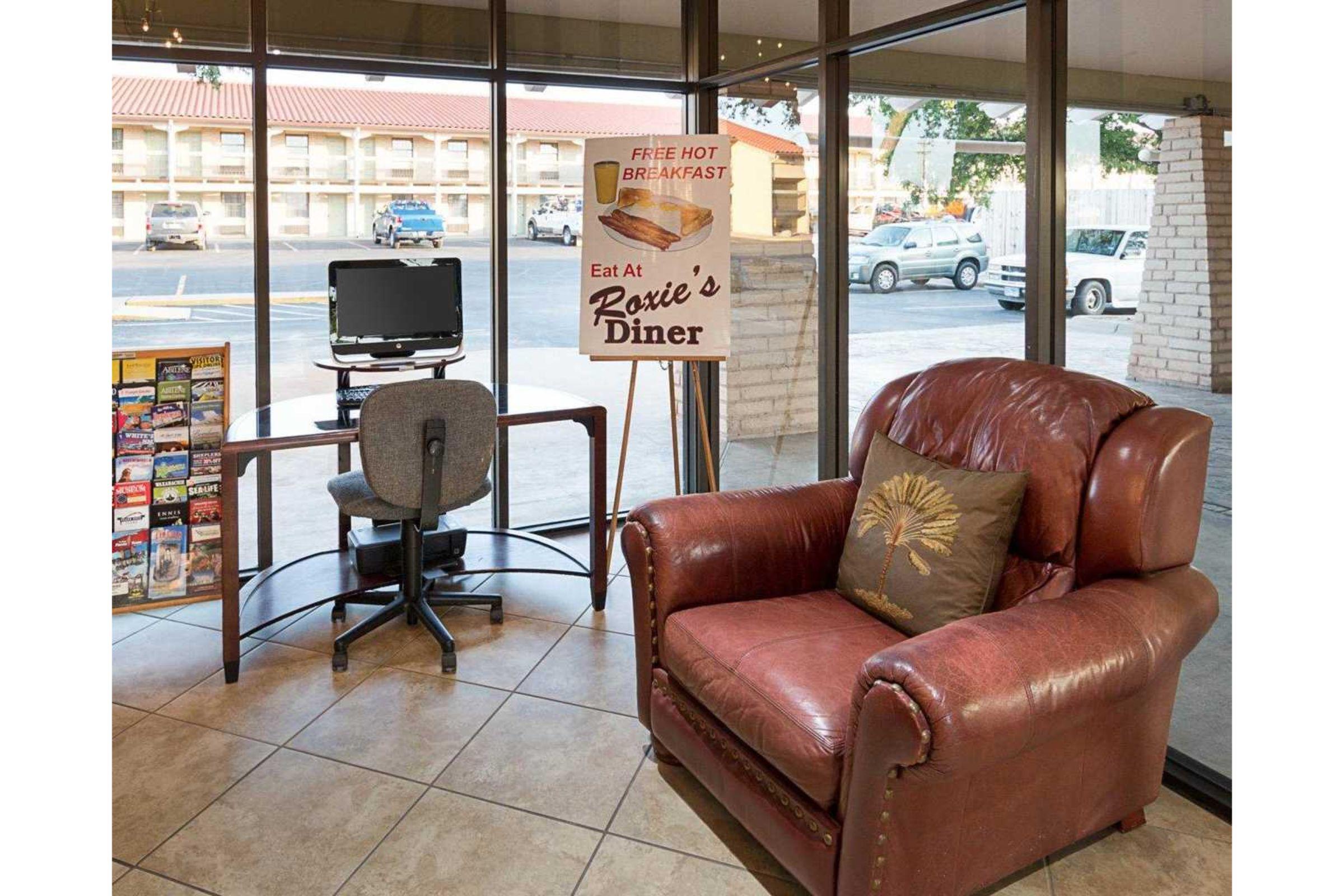 Quality Inn San Angelo Exterior photo
